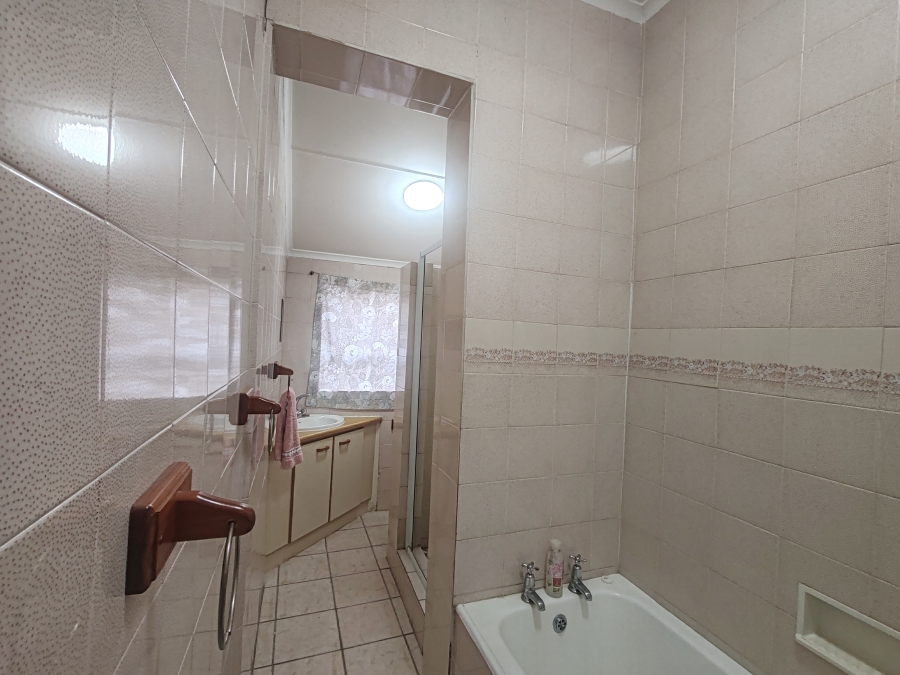 3 Bedroom Property for Sale in Retief Eastern Cape